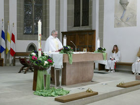 Lumen Christi - Auferstehungsmesse in St. Crescentius (Foto: Karl-Franz Thiede)